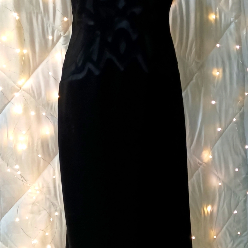 Teeze me,Size Large,Black long Dress,Form Fitting